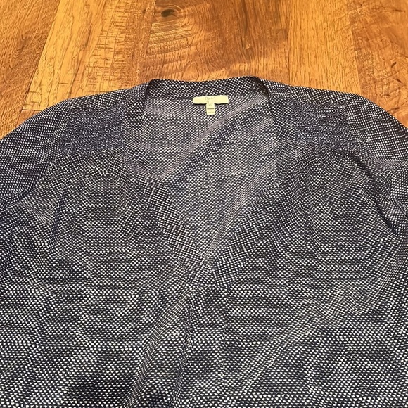 Joie Woman’s Silk Blue Top Size XS - Picture 2 of 7